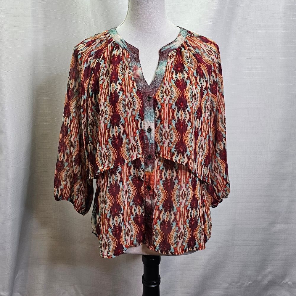 Figueroa & Flower Tiered Abstract Button Front Blouse Size Small